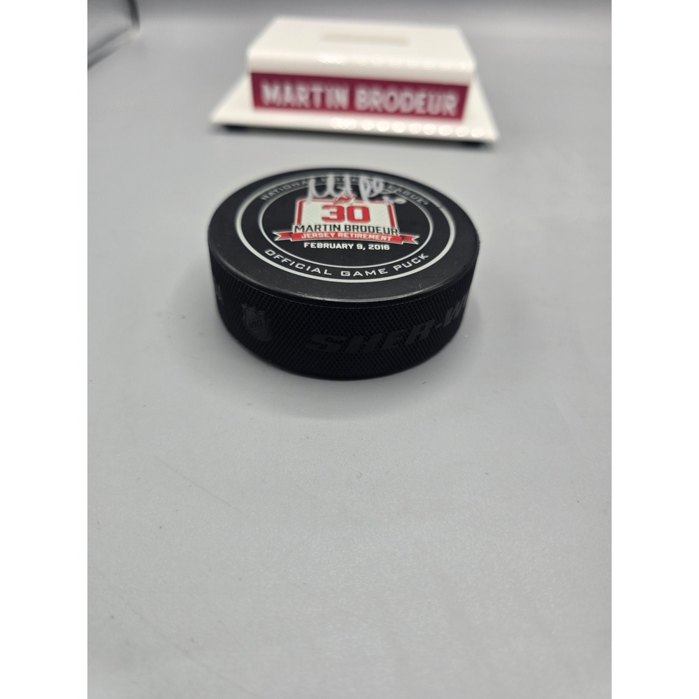 Authentic Fanatics Martin Brodeur NJ Devils Retirement Night Hockey Puck Case - Picture 10 of 13